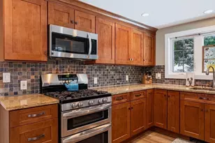 36 Myrtle Ave, Newburyport, MA 01950 - Photo 6