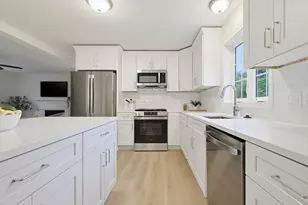 18 Bullard Ave, Worcester, MA 01605 - Photo 8
