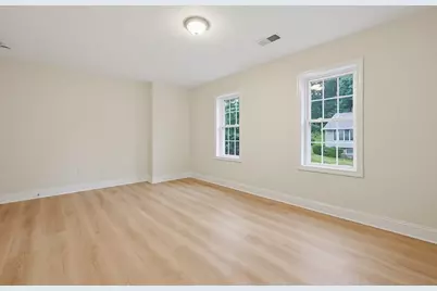 18 Bullard Ave, Worcester, MA 01605 - Photo 24