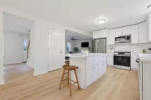 18 Bullard Ave, Worcester, MA 01605 - Photo 10