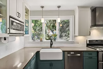 90 Forest St, Melrose, MA 02176 - Photo 24