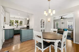90 Forest St, Melrose, MA 02176 - Photo 18