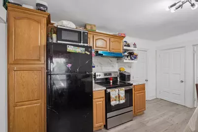 323 Rollstone St, Fitchburg, MA 01420 - Photo 12