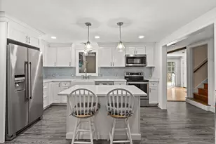 526 Walnut St, Bridgewater, MA 02324 - Photo 8
