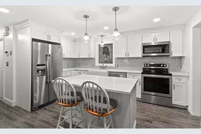526 Walnut St, Bridgewater, MA 02324 - Photo 6