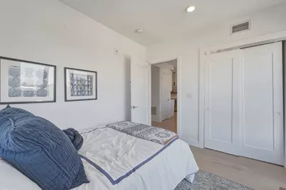 20 W 5th St #3I, Boston, MA 02127 - Photo 16