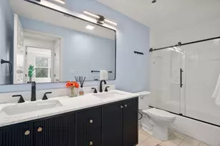 110 Coolidge Hill Rd, Watertown, MA 02472 - Photo 14