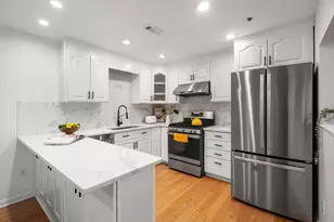 110 Coolidge Hill Rd, Watertown, MA 02472 - Photo 2