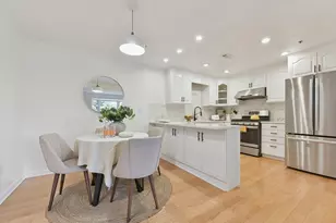 110 Coolidge Hill Rd, Watertown, MA 02472 - Photo 8