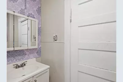 72 Sagamore Ave, Chelsea, MA 02150 - Photo 14