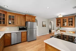26 Hawthorn Ave, Needham, MA 02492 - Photo 6