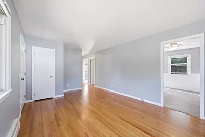 17 Keddy Street, Springfield, MA 01109 - Photo 4