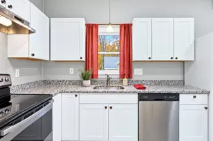 35 Cedar St, Gardner, MA 01440 - Photo 4