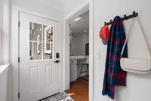 134 Brown St, Waltham, MA 02453 - Photo 6