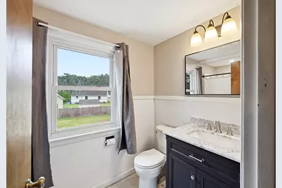 170 Brittany Rd, Springfield, MA 01151 - Photo 20