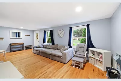 170 Brittany Rd, Springfield, MA 01151 - Photo 6