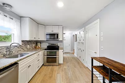 170 Brittany Rd, Springfield, MA 01151 - Photo 10