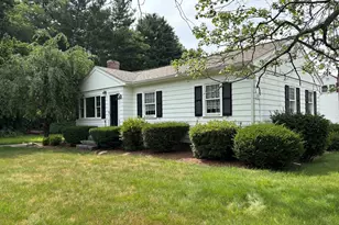 29 Forest St, Franklin, MA 02038 - Photo 2