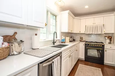 1 Debrah Ln, Millis, MA 02054 - Photo 6