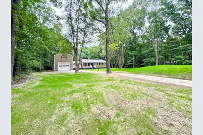 181 Dresser Hill Rd, Dudley, MA 01571 - Photo 20