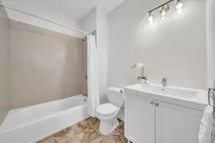 257 Pleasant St, Worcester, MA 01609 - Photo 18