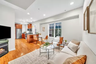 257 Pleasant St #7, Worcester, MA 01609 - Photo 6