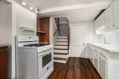 48R Manchester St, Leominster, MA 01453 - Photo 12