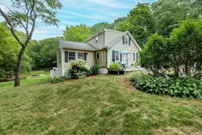 165 Astle St, Tewksbury, MA 01876 - Photo 4