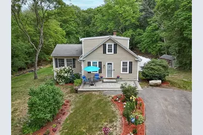 165 Astle St, Tewksbury, MA 01876 - Photo 2