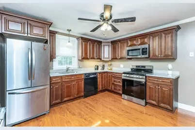 165 Astle St, Tewksbury, MA 01876 - Photo 10