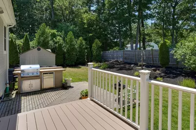 10 Sterling Ct, Northborough, MA 01532 - Photo 30