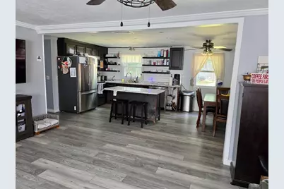 9 Maid Marion St, Oxford, MA 01540 - Photo 8