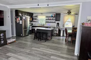9 Maid Marion St, Oxford, MA 01540 - Photo 8