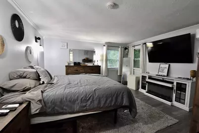 9 Maid Marion St, Oxford, MA 01540 - Photo 14