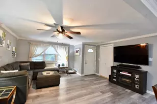 9 Maid Marion St, Oxford, MA 01540 - Photo 12