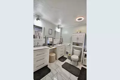 9 Maid Marion St, Oxford, MA 01540 - Photo 4