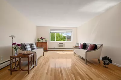 50 Green Street #401, Brookline, MA 02446 - Photo 4