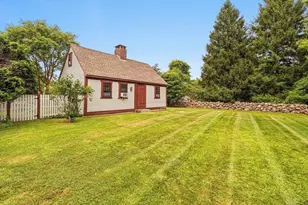 200 Bakerville Rd, Dartmouth, MA 02748 - Photo 2