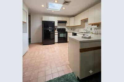 5B Thomas St #P4, Saugus, MA 01906 - Photo 4