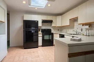 5 Thomas St, Saugus, MA 01906 - Photo 4