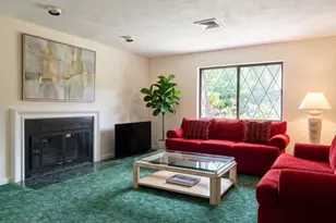 5 Thomas St, Saugus, MA 01906 - Photo 2