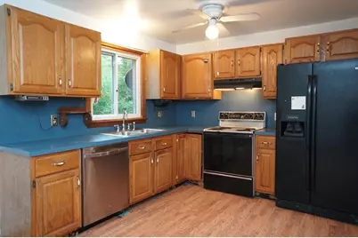 24 Oconnor St, Taunton, MA 02718 - Photo 6