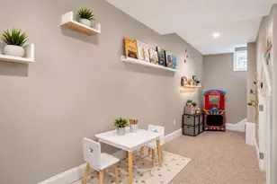 256 Watertown St, Newton, MA 02458 - Photo 16