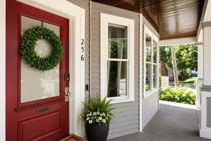 256 Watertown St, Newton, MA 02458 - Photo 2