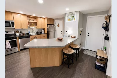 655 W Lowell Ave #12, Haverhill, MA 01832 - Photo 2
