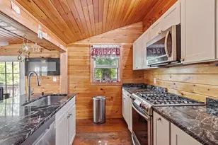 19 Main St, Shirley, MA 01464 - Photo 8