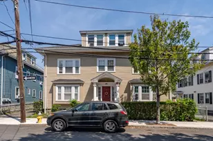 33 Harbor St, Salem, MA 01970 - Photo 1
