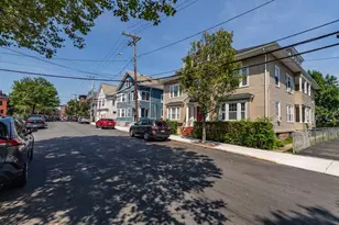 33 Harbor St, Salem, MA 01970 - Photo 4