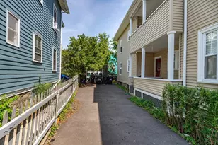 33 Harbor St, Salem, MA 01970 - Photo 16