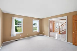 7 Rising Sun Ln, West Bridgewater, MA 02379 - Photo 4